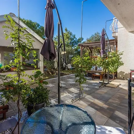 House With A Parking Space - 5523 Novi Vinodolski