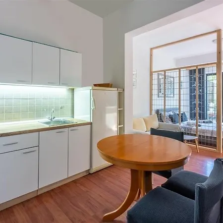 House With A Parking Space - 5523