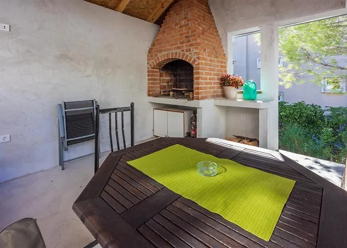 House With A Parking Space - 5523 Сasa de vacaciones Novi Vinodolski