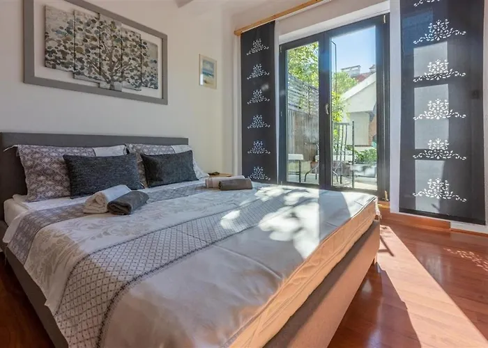 House With A Parking Space - 5523 Σπίτι διακοπών Novi Vinodolski